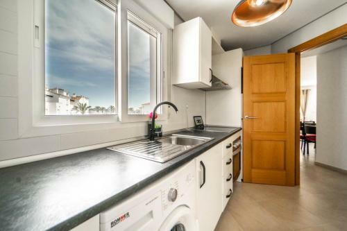 Stylish One Bed Apartment With Nice Golf Course Views Hole 18 - Ao923lt