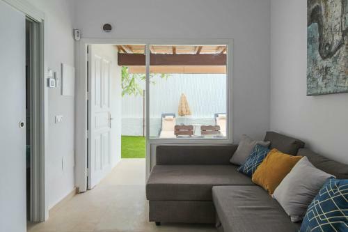 Flatguest - Manoly Da Costa