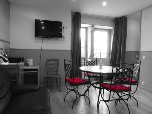 Hostal Datcha Bourguignonne