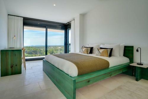 Spectacular Luxury Villa In Complete Silence