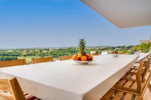 Spectacular Luxury Villa In Complete Silence