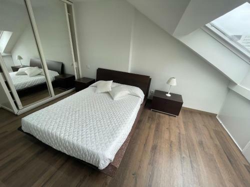 Apartamento Duplex Con Piscina Y Garaje Cerca de La Playa