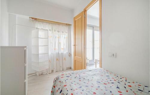 Beautiful Apartment In Sueca With 3 Bedrooms