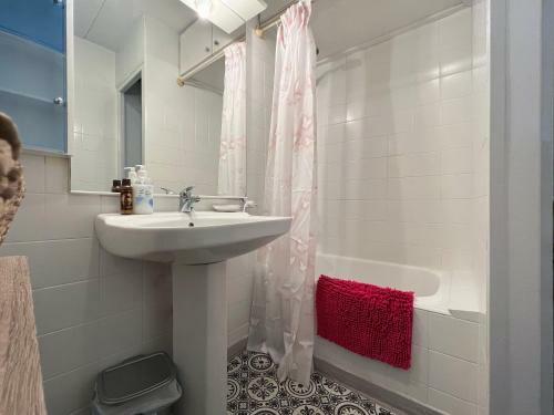 Apartment For 4 In Historic Centre Of Tarragona