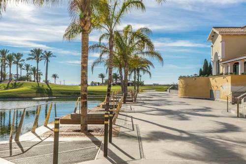 Villa With Private Pool - Lo4lt