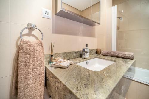 Villa With Private Pool - Lo4lt