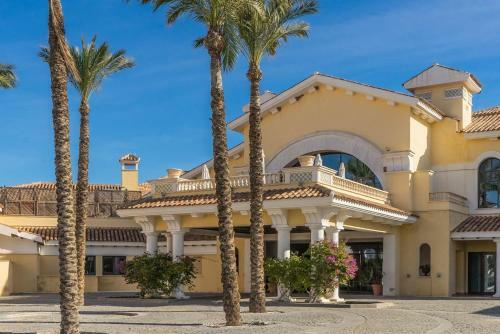 Bright Apartment With Large Terrace - Mo4223lt