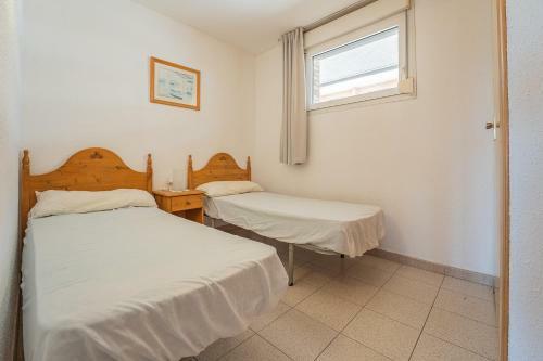 Apartments Del Sol 212
