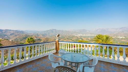 Casa Rural Cortijo Picuales Torrox By Ruralidays