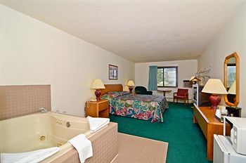 Motel Americas Best Value Inn Hayward Lakes