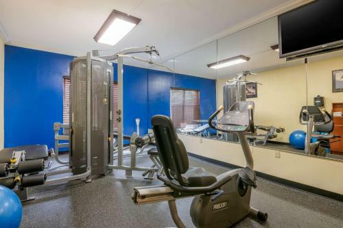 Best Western Plus Windsor Gardens Hotel & Suites/conference Center