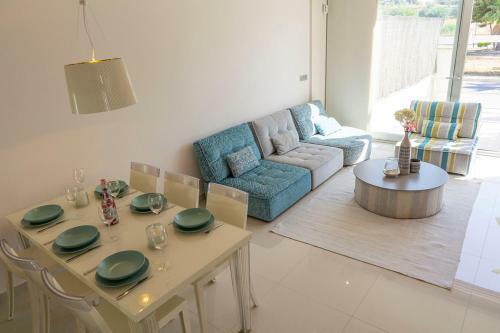 Stunning New Build 3 Bed Villa With Private Pool