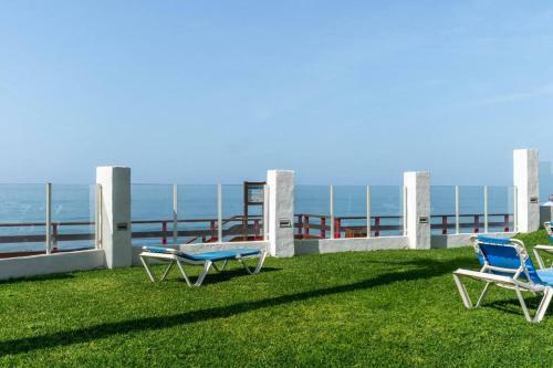 Apartamento Beachfront 1br With Swimming Pool, Parking & AC