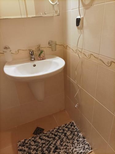 Apartm�n 1+kk Na Slune?n�m Pob?e?�