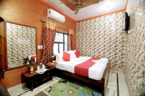 Hotel Taj Paradise Agra