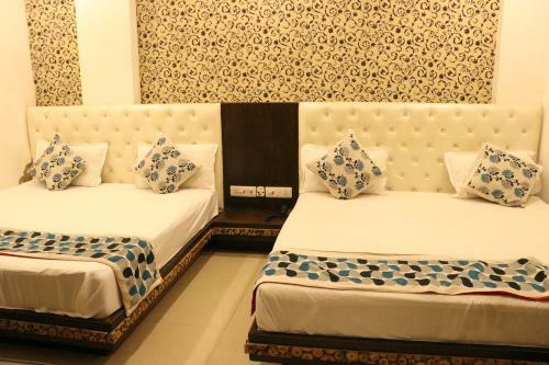 Hotel Riya Palace
