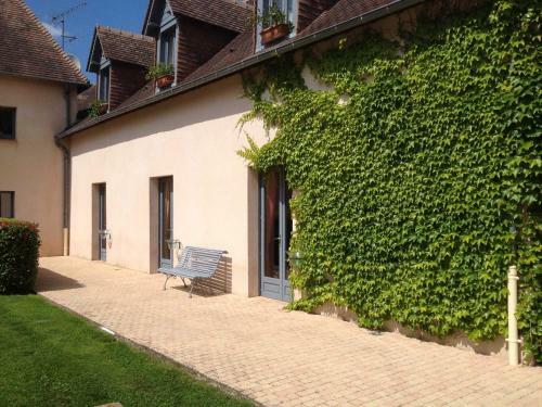 Hostal La Tour Des Plantes