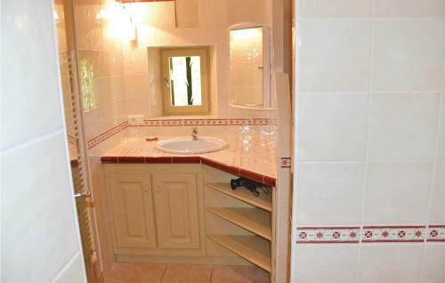 Holiday Home Mas Des Oliviers O-840