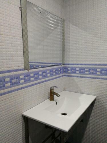 Quick Continental Hotel