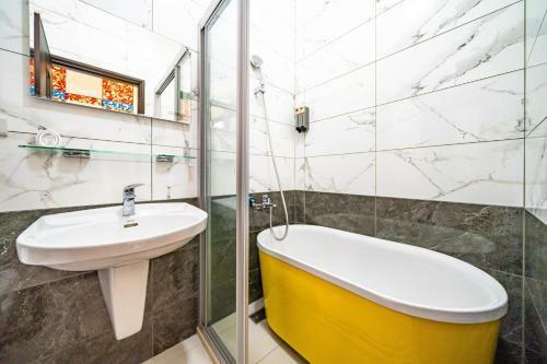 Cute Ohpa Bnb