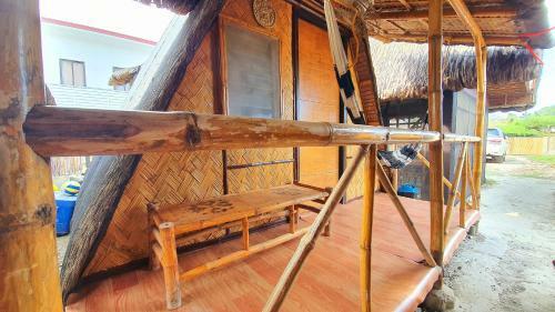 Hostal Calatagan's Bahay Kubo