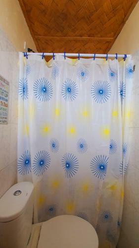 Hostal Calatagan's Bahay Kubo