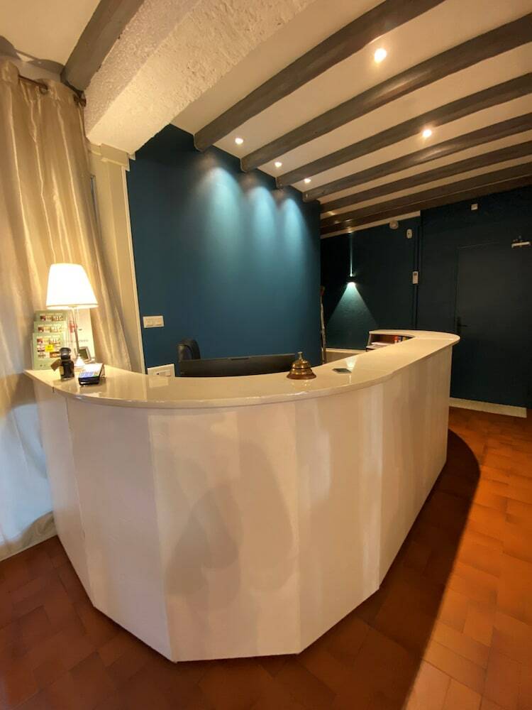 Inter-hotel M�di�val