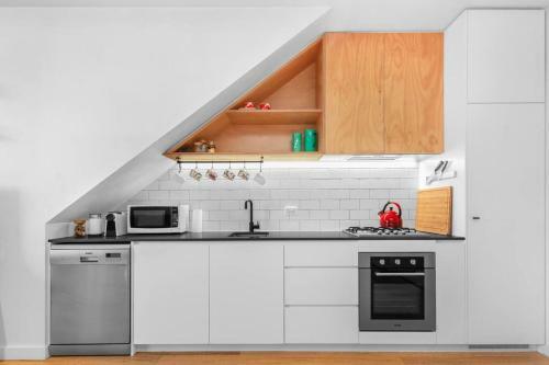 Hidden-on-hallett 1 Bdrm Apartment Wifi Netflix