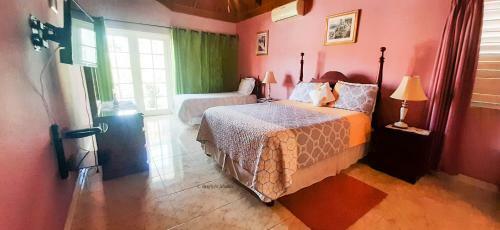 Jamaica Extended Stay / Golf Veiw Villa