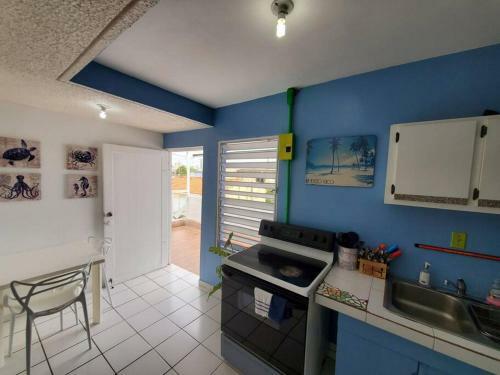 Central Location Apartment With Wifi + AC