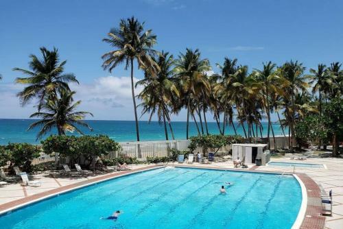 Apartamento Kasa Blue Ocean - 2 Bed 2 Bath For 4 Ocean View Balcony Beachfront Condo Pool