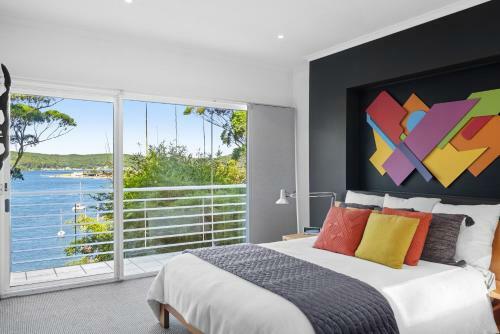 Waterfront Retreat At Daleys Point