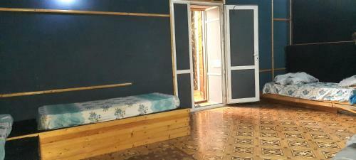 Famana Hostel