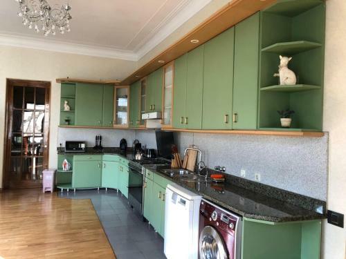 Luxury Apartment In City Centre By Promenade