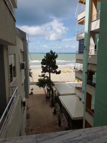 Xhoni Apartment