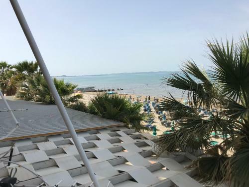Palm Trees Apartment Durres