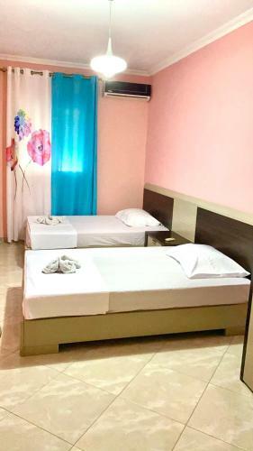 Edoni?s Apartments