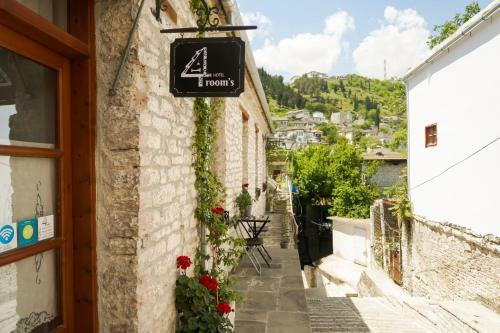 Hostal 4 Rooms Since 1950