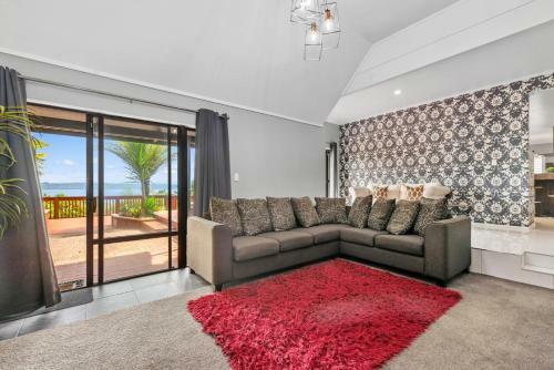 M?nawa On Kawaha - Kawaha Point Holiday Home