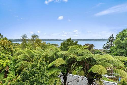 M?nawa On Kawaha - Kawaha Point Holiday Home