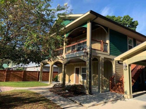 Bear Pt Pet Friendly Retreat