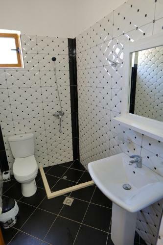 Bed & Breakfast Vila Panorama Piqeras