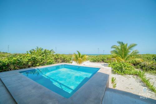 Family Beachfront Home With Private Pool Steps To The Sea