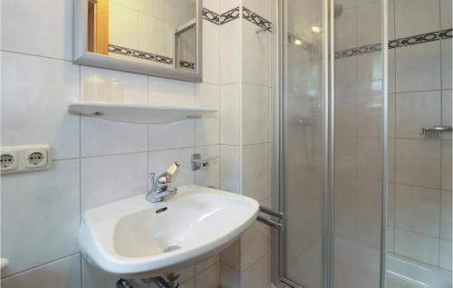 Nice Apartment In Brixen Im Thale With 2 Bedrooms And Wifi