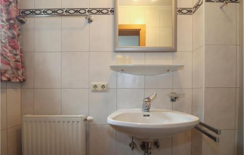 Nice Apartment In Brixen Im Thale With 2 Bedrooms And Wifi