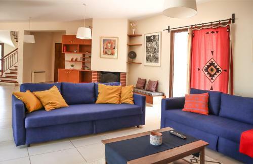 Est�a ? Coral Tree Villa In Kissonerga
