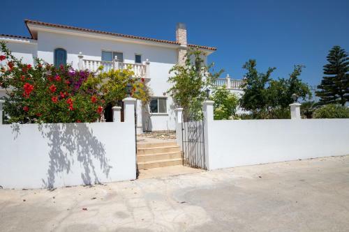 Savv Holiday Villa
