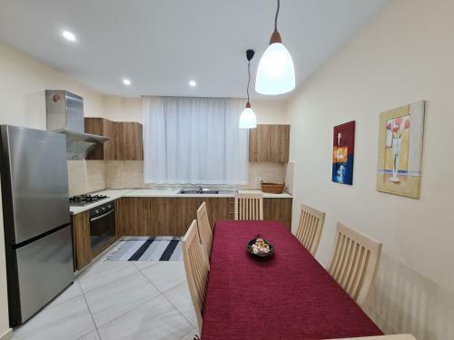 Canaj Apartment