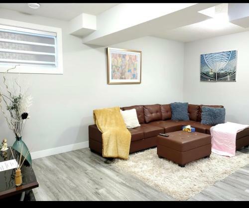 Apartamento Beautiful & Stylish 2 Bedroom Private Basement Suite