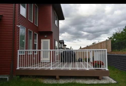 Apartamento Beautiful & Stylish 2 Bedroom Private Basement Suite